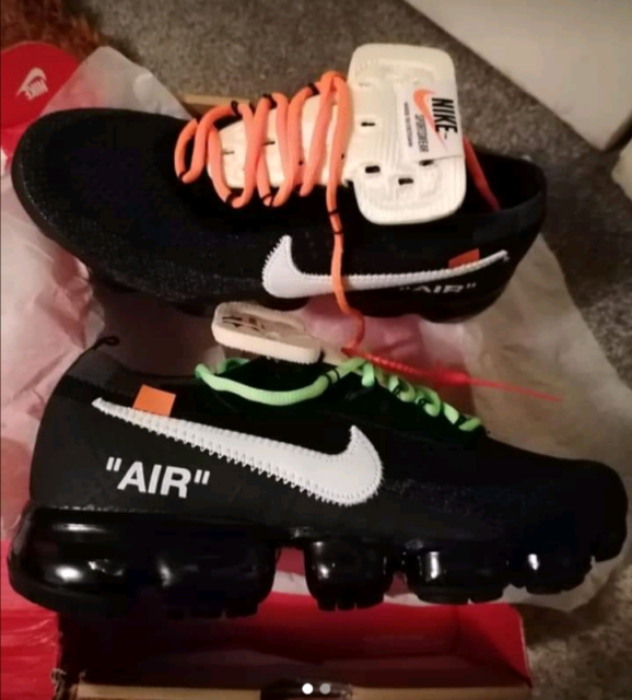 Nike Air Vapormax Flyknit x Off White Wei Schwarz total